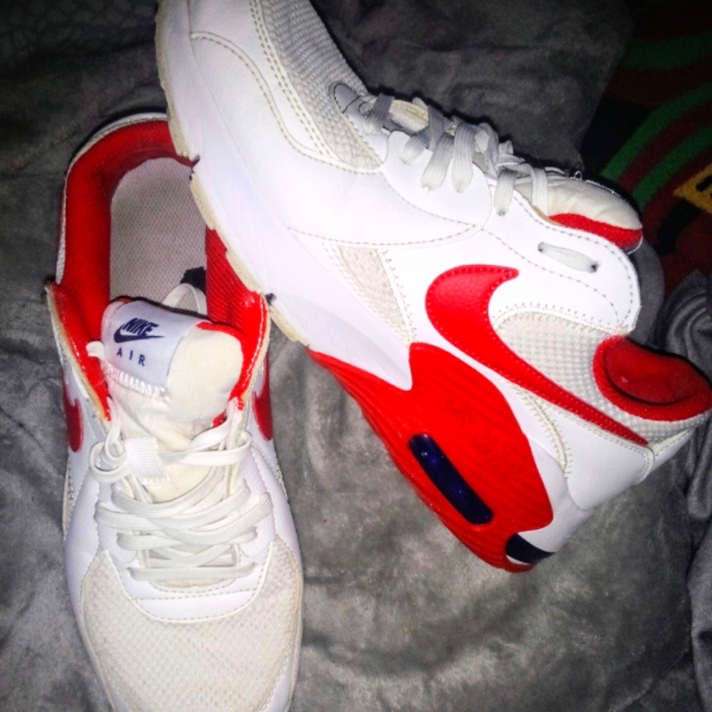 Nike Air Max Excee White Red Sneakers